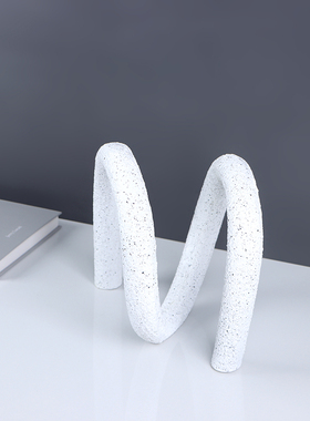 北欧风简约现代白色抽象创意树脂摆件样板间客厅茶几书桌软装饰品