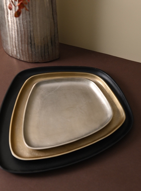 现代轻奢客厅金属托盘摆件