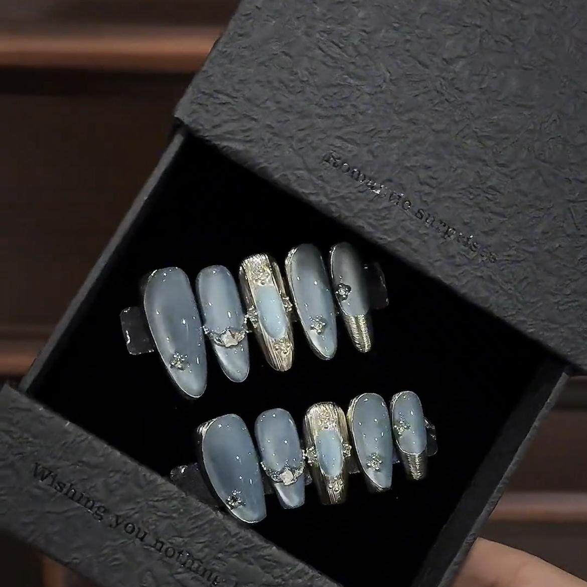 【空灵悠远】侧光猫眼新款布契拉提纯手工穿戴甲中长款秋冬美甲片,淘宝优惠券,粉丝福利购,淘宝优惠卷