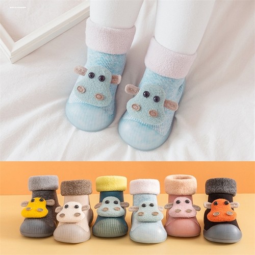秋冬男女儿童保暖袜子鞋加绒宝宝室内外防滑学步地板鞋婴儿雪地靴 - 图1