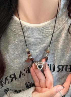 复古棕色相机珍珠项链女轻奢小众设计秋冬百搭长链毛衣吊带装饰物