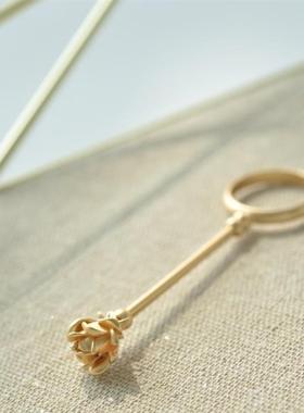 创意夹烟指环复古戒圈抽烟托男女可调节防手指异味变黄潮细烟支架