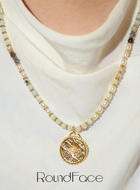 RoundFace珠光系列⾦⾊多宝⽯⽴体项链复古⼿⼯款