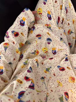 Cute Sesame Street printed pajamas ແຂນຍາວສໍາລັບແມ່ຍິງພາກຮຽນ spring ແລະດູໃບໄມ້ລົ່ນ 2024 trousers cardigan ໃຫມ່ເຮືອນໃສ່ຊຸດສອງສິ້ນ