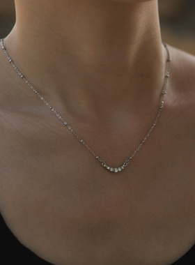 轻奢银色镶嵌法式项链原创设计