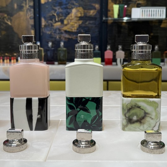 Driesvannoten perfume test fragrance
