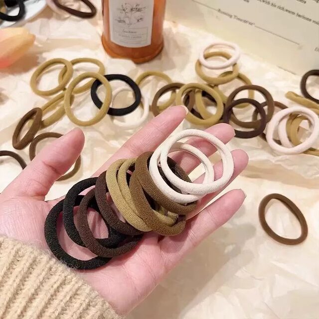 Simple rubber band women's hair tie high elastic and durable leather sheath hair rope that does not strangle hair black hair tie