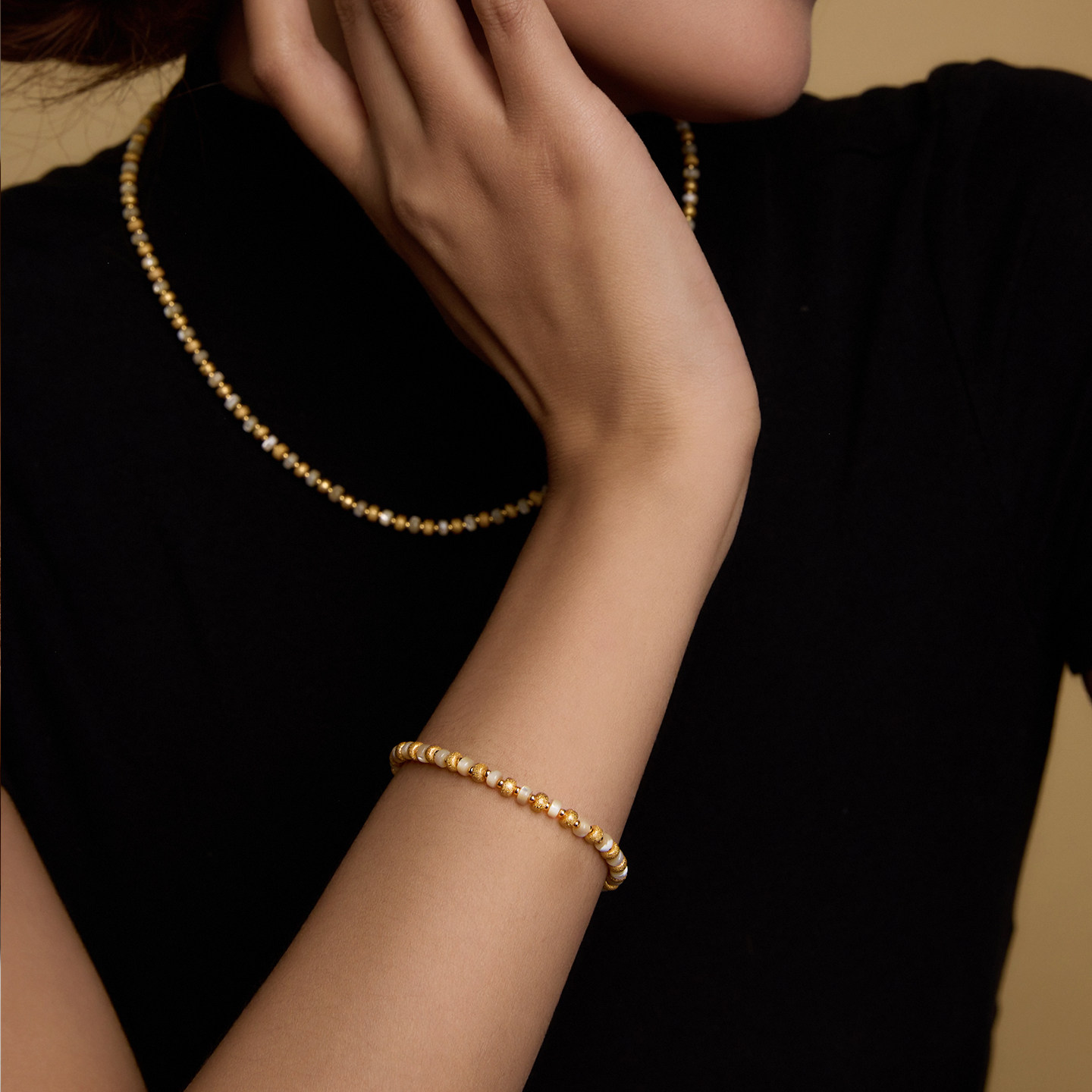 Manreya玛芮雅项链金玉生辉贝母项链手链套装日常通勤金色锁骨链