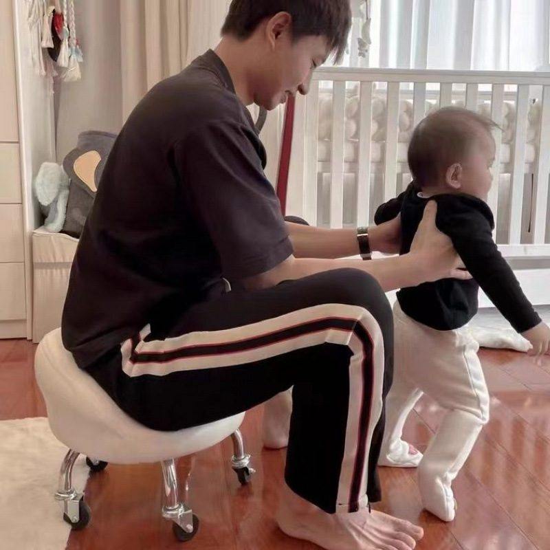 移动带轮小凳子擦圆凳旋转修脚美矮凳万向轮缝儿童板凳学步地滑轮,淘宝优惠券,粉丝福利购,淘宝优惠卷