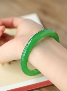 玛瑙玉髓帝王绿手镯女小众