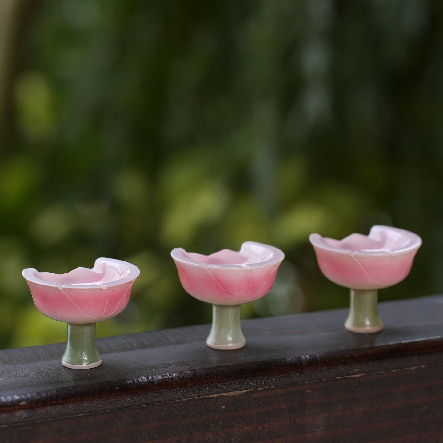 【杭州博物馆】馆藏文物复刻影青釉里红高足杯粉绿冰箱贴家居创意,淘宝优惠券,粉丝福利购,淘宝优惠卷