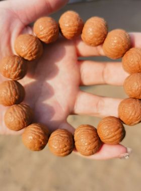 野生猴头大凤羽文玩手串