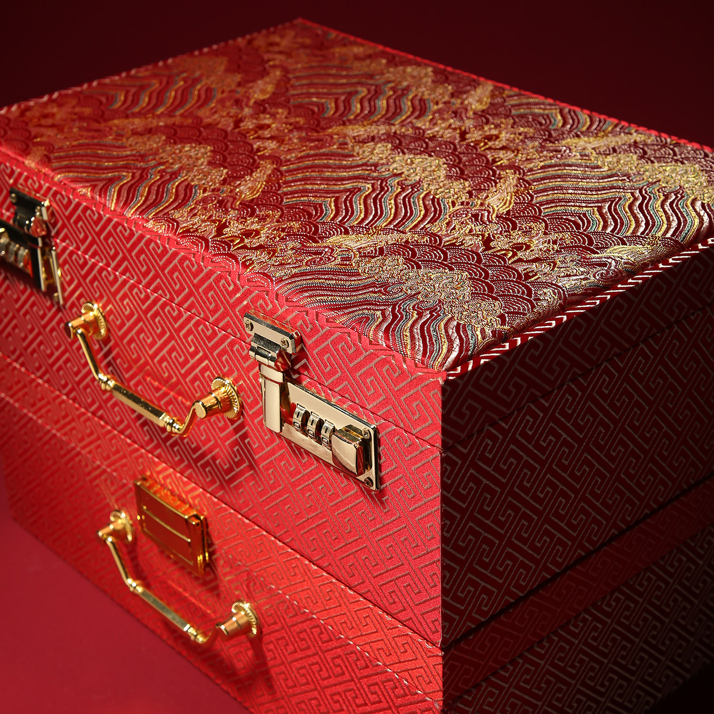 订婚彩礼现金礼盒高档密码锁聘金提亲结婚婚礼礼金箱20万彩礼箱,淘宝优惠券,粉丝福利购,淘宝优惠卷