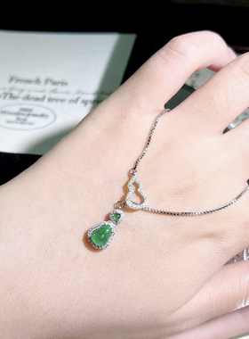 monocle 新中式福禄双全天然翡翠阳绿吊坠轻奢蛇骨链镶嵌锆石挂饰