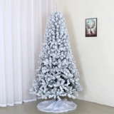 Рождественские бархатные рождественские елки