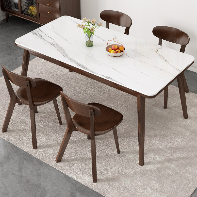  赫铭宣岩板餐桌