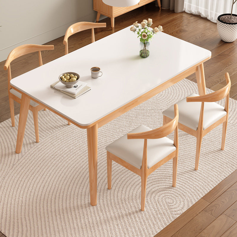  赫铭宣岩板餐桌