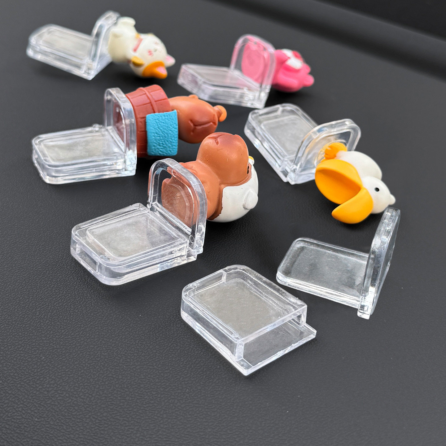 车载趴趴摆件底座汽车内中控屏屏幕显示屏L型支架装饰品公仔玩偶,淘宝优惠券,粉丝福利购,淘宝优惠卷