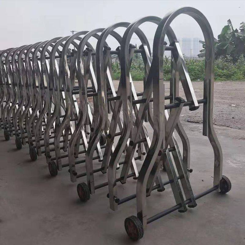 不锈钢手动伸缩门幼儿园围栏简易推拉门高速路障工厂隔离平移门,淘宝优惠券,粉丝福利购,淘宝优惠卷