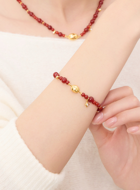 欧比雅比OUBIYABI焦点华子星芒红玛瑙磁吸扣手链手串本命年礼物女