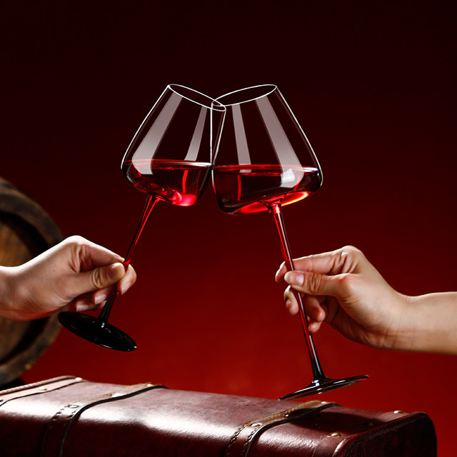 High foot red wine glass, light luxury, high-end set, household high beauty crystal glass, Burgundy wine glass decanter