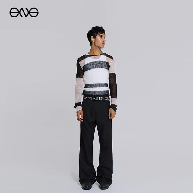 Striped contrasting round collar knit top