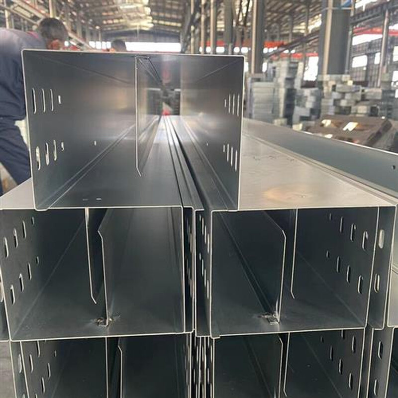 自锁密闭式镀锌桥架铝合金带隔板强弱电线槽带移动热浸锌,淘宝优惠券,粉丝福利购,淘宝优惠卷