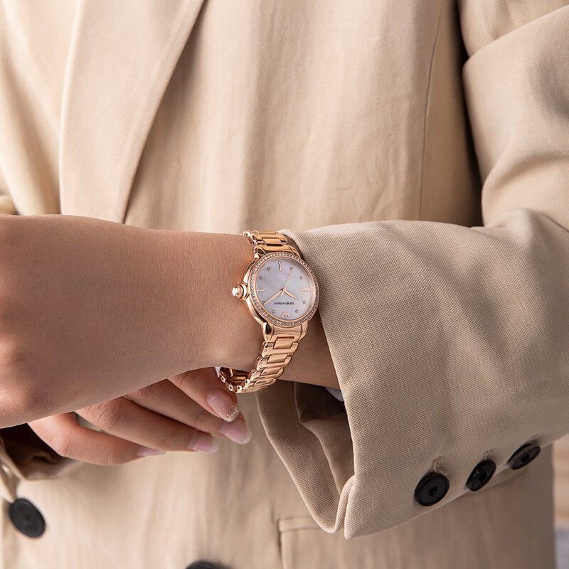  阿玛尼秉文欧美腕表