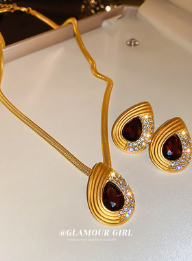 银针镶钻水滴耳环项链套装