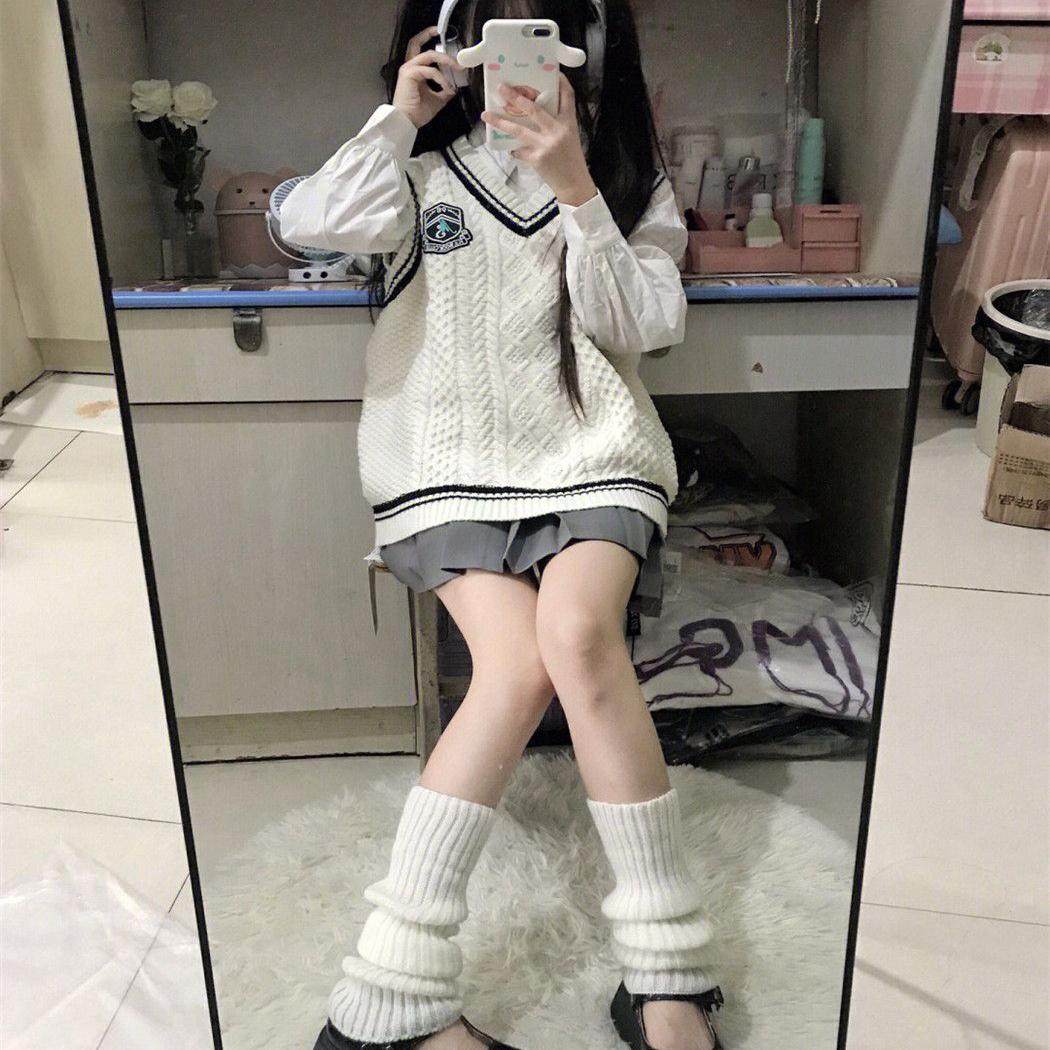 胖薯大码秋冬日系学院风jk衬衫V领马甲背心女针织衫百褶裙三件套,淘宝优惠券,粉丝福利购,淘宝优惠卷