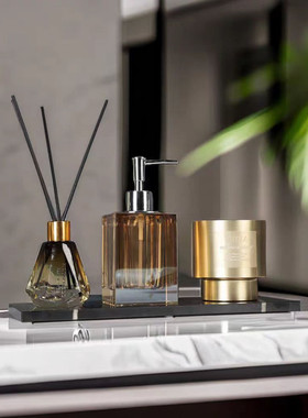 现代轻奢样板房卫生间摆件装饰香薰托盘卫浴套装水晶洗手液分装瓶