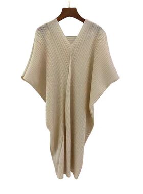 简约现代样板间衣帽间饰品组合衣柜衣服摆件套装展厅装饰软装饰品