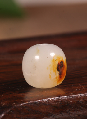 新疆和田玉籽料白玉珠子