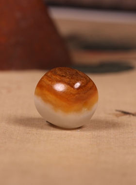 新疆和田玉籽料老型珠手串