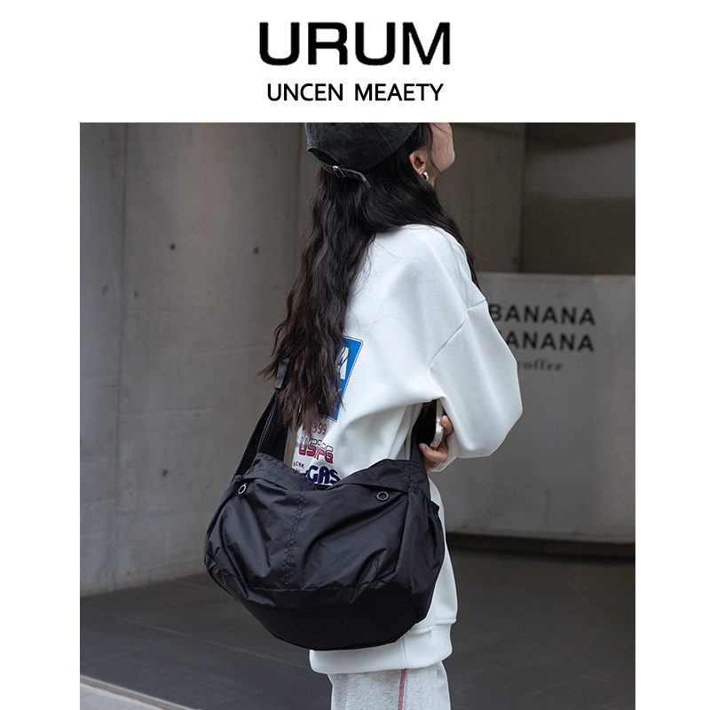 URUM Waterproof Nylon Dumpling Bag Men's and Women's Crossbody Bag Simple Commuting Sports Style Large Capacity Shoulder Tote Bag