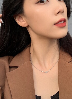 打结微笑钛钢项链不掉色女夏季时尚轻奢小众设计锁骨链冷淡风饰品
