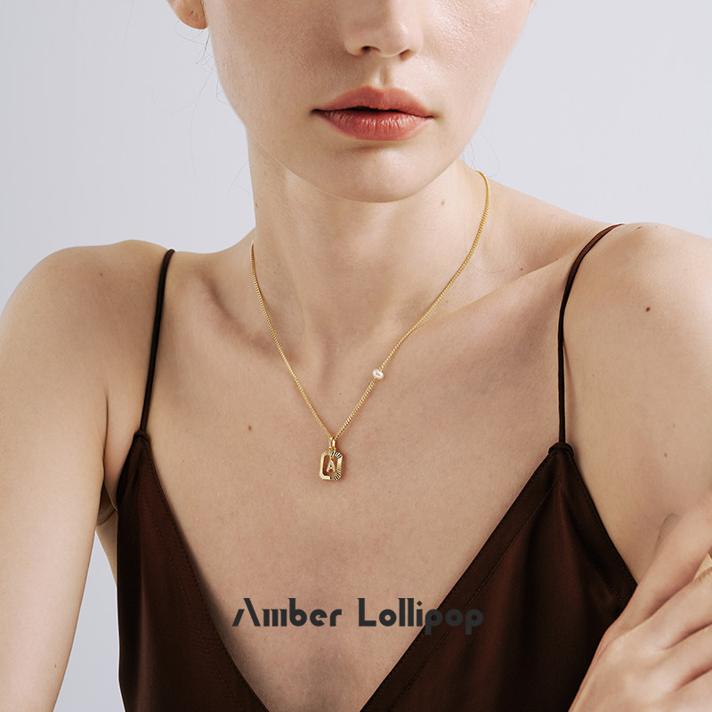 AmberLollipop字母吊坠项链女珍珠颈链锁骨链小众配饰生日礼物