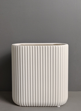 欧式陶瓷花瓶工艺品摆件家居办公创意桌面装饰干花插花器潮州