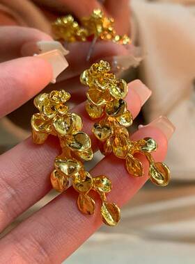 高档品牌欧美夸张立体花朵珍珠耳环轻奢高级感重工金属风个性耳钉