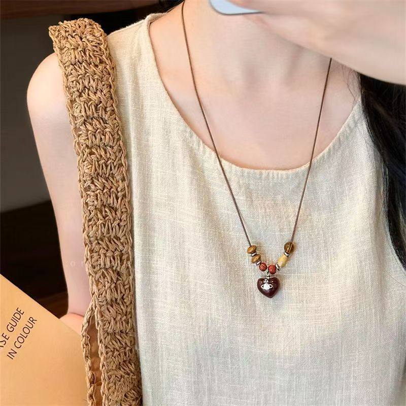 复古木质串珠吊坠项链女小众设计感民族风配饰时尚长款百搭毛衣链,淘宝优惠券,粉丝福利购,淘宝优惠卷