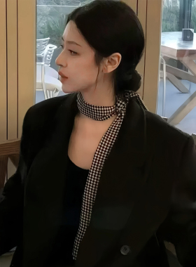 韩系黑白格子丝巾脖高级感