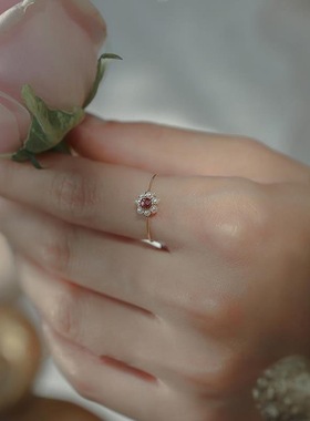 法国gentle motto铜材质镶嵌石榴石珍珠戒指 甜美小巧精致高颜值