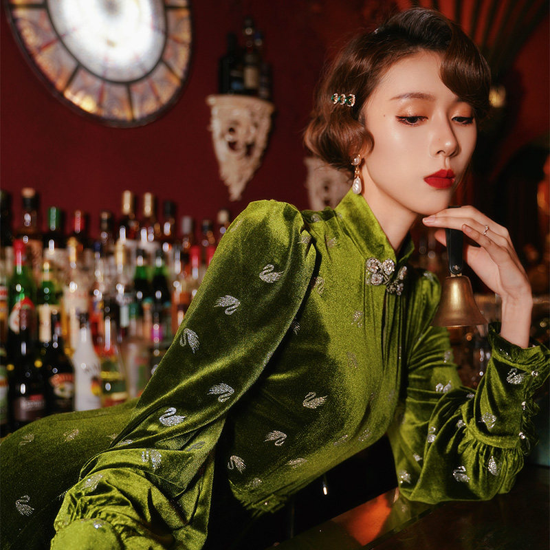 四美子中国风绿色旗袍天鹅湖连衣裙 四美子旗袍