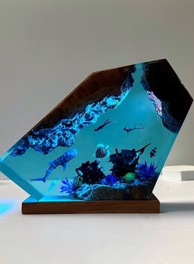 海底鲸鱼海龟树脂灯人类潜水创意