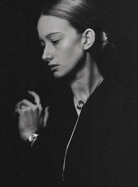 日本Portney Bell秋冬新款独特气质肌理吊坠可调节锁扣毛衣链