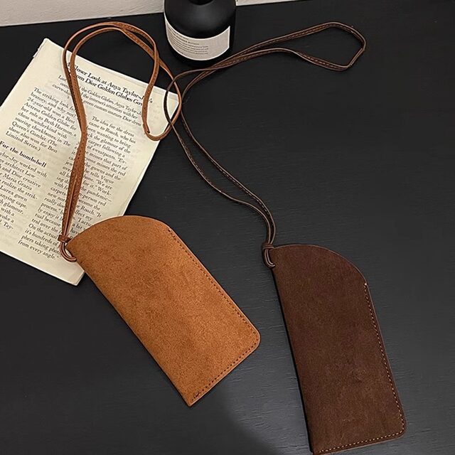 Good things for travel and travel neck glasses storage bag