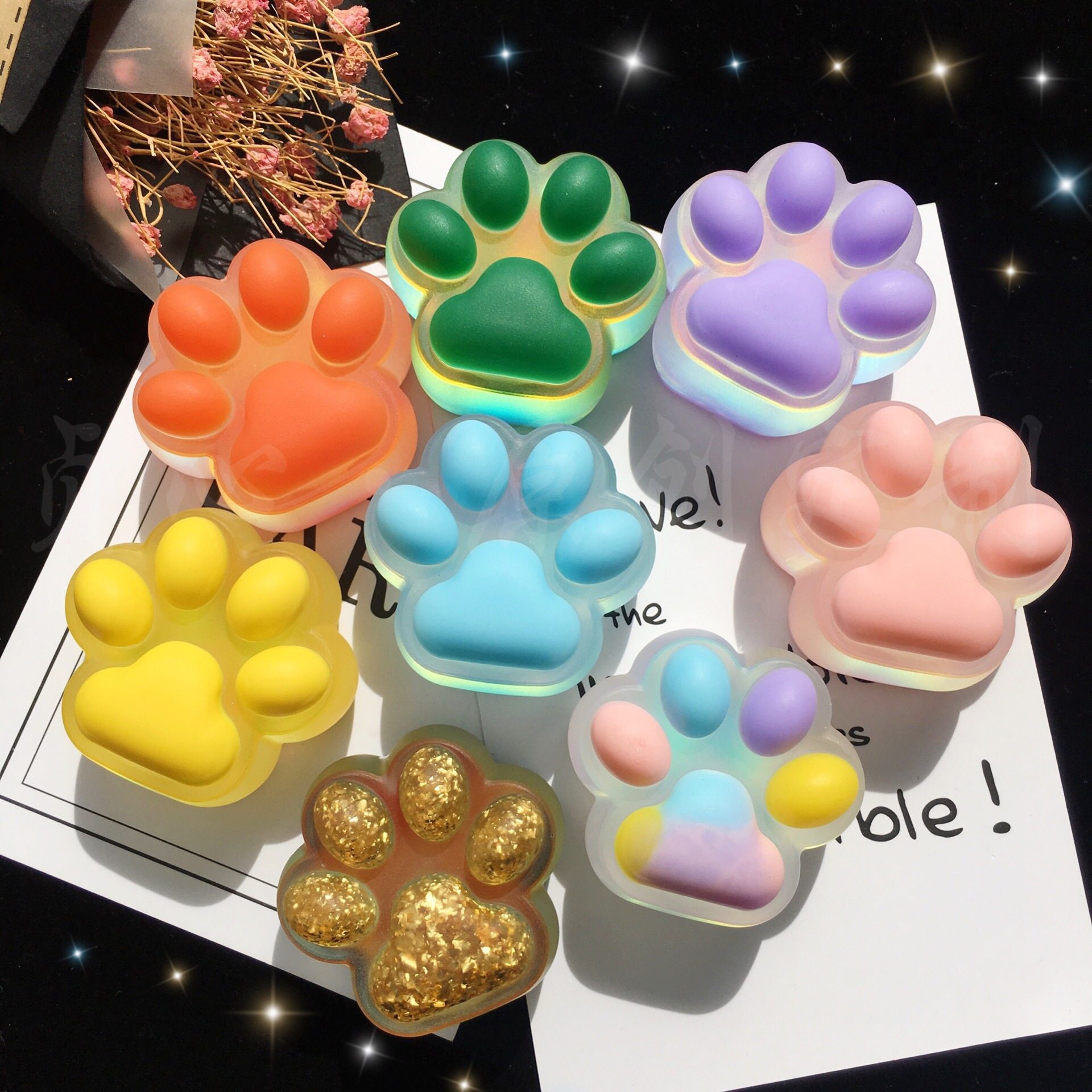 水晶滴胶猫爪成品定制软硬流沙猫爪钥匙扣卡通可爱女创意礼物