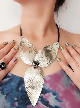 Large Shamrock Design Alloy Pendant Choker Exaggerated Perso