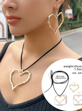 European and American Accessories Exaggerated Spicy Girl Met