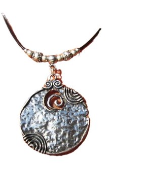 Round Alloy Pendant Necklace Fashionable Design Simple Style